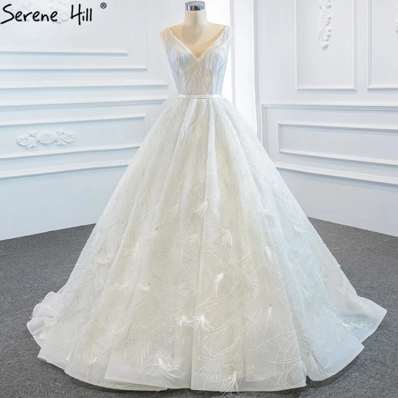 Белые роскошные сексуальные свадебные платья с V-образным вырезом 2023 без рукавов, высококачественные платья невесты с бриллиантовыми перьями HM67178 на заказ
