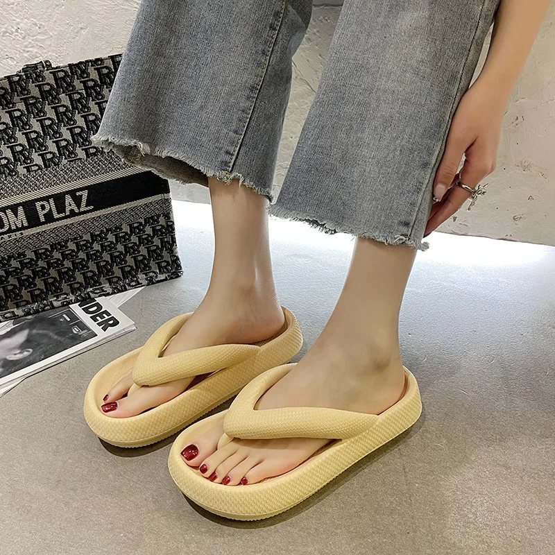 Летние тапочки Jumpmore, женские уличные однотонные вьетнамки, нескользящие сандалии, женская обувь на каблуке 4 см, Размер 36-45